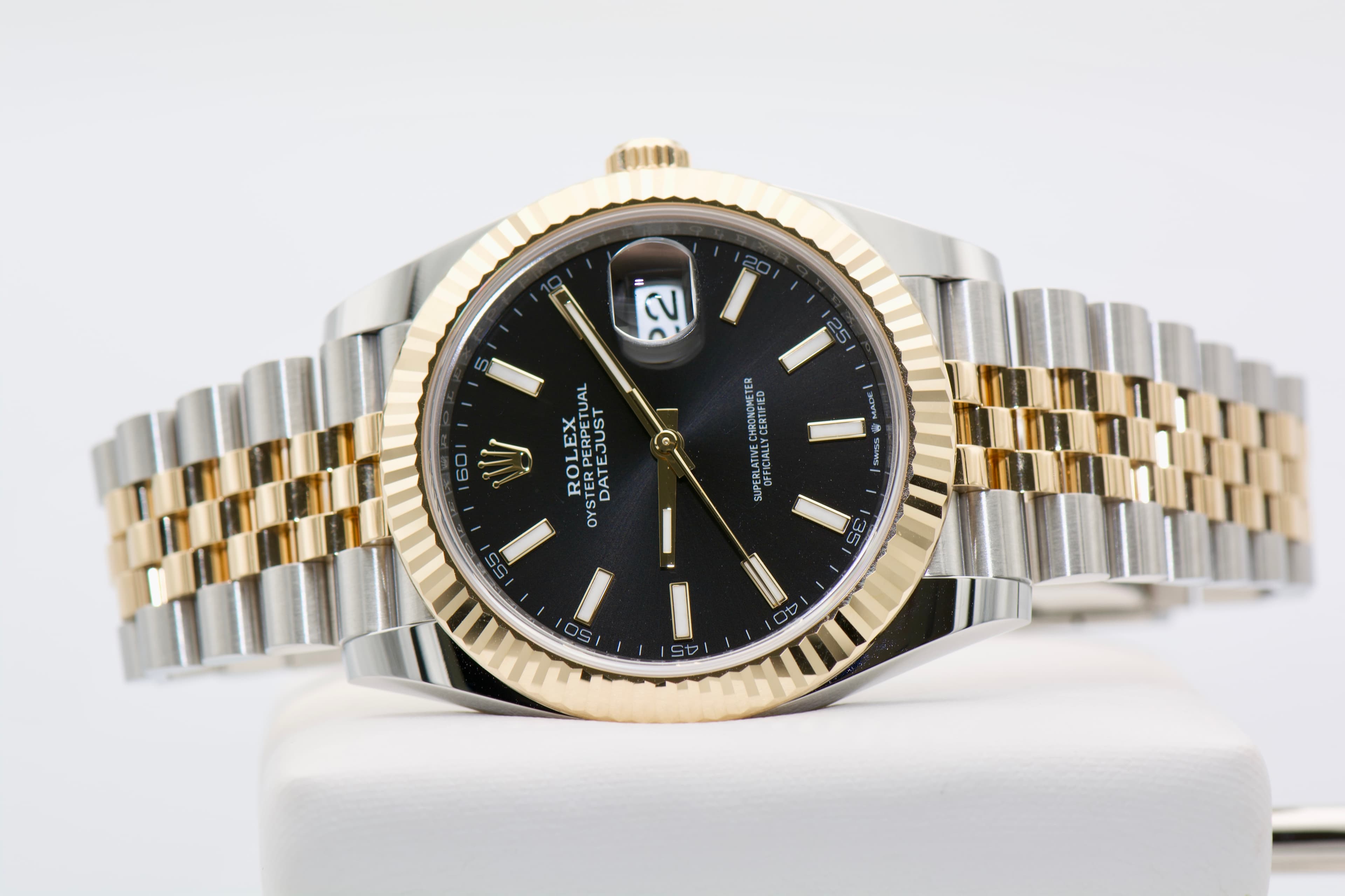 Rolex DateJust 41 Two Tone Yellow Gold — photo 2