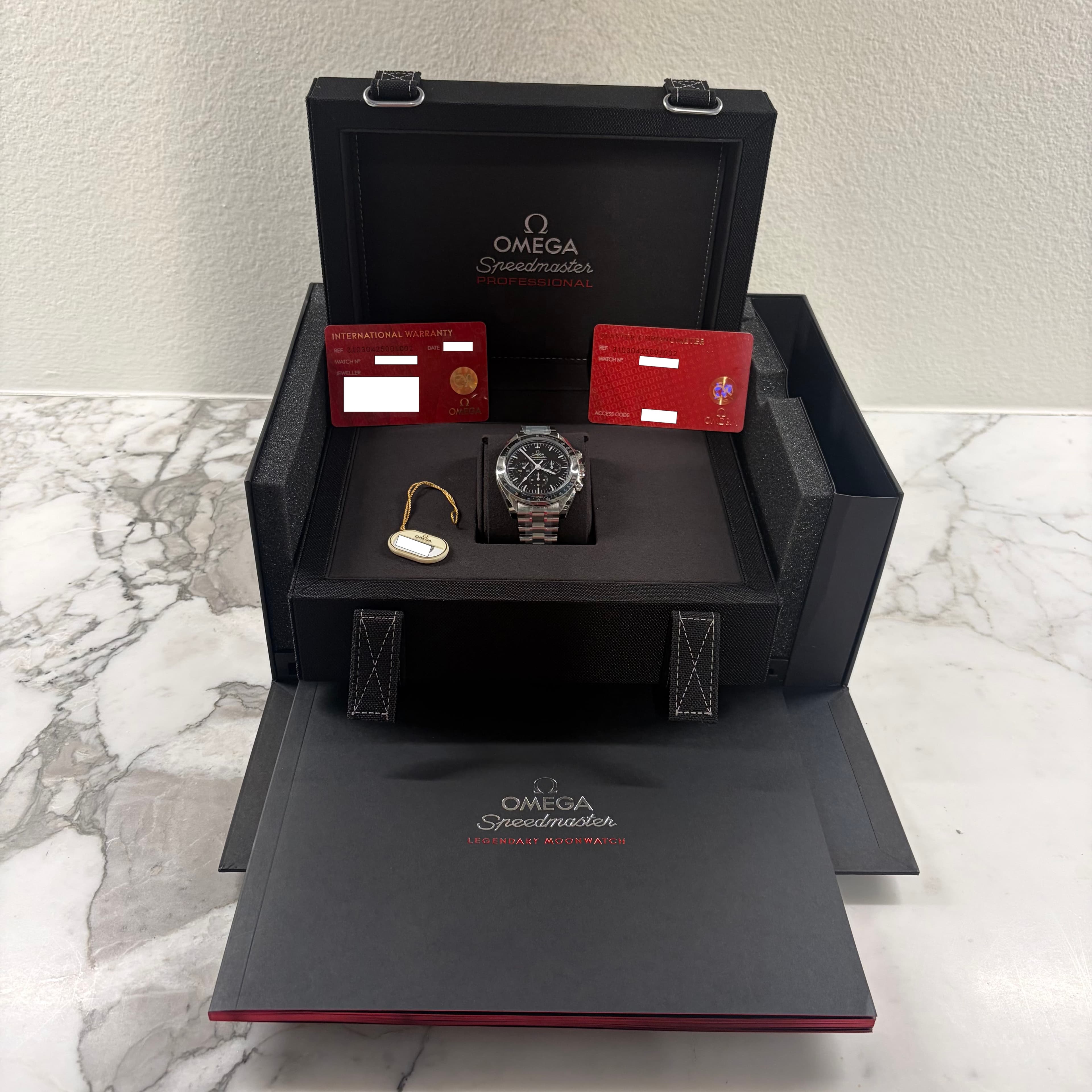 Omega Speedmaster Moonwatch Professional — photo 6