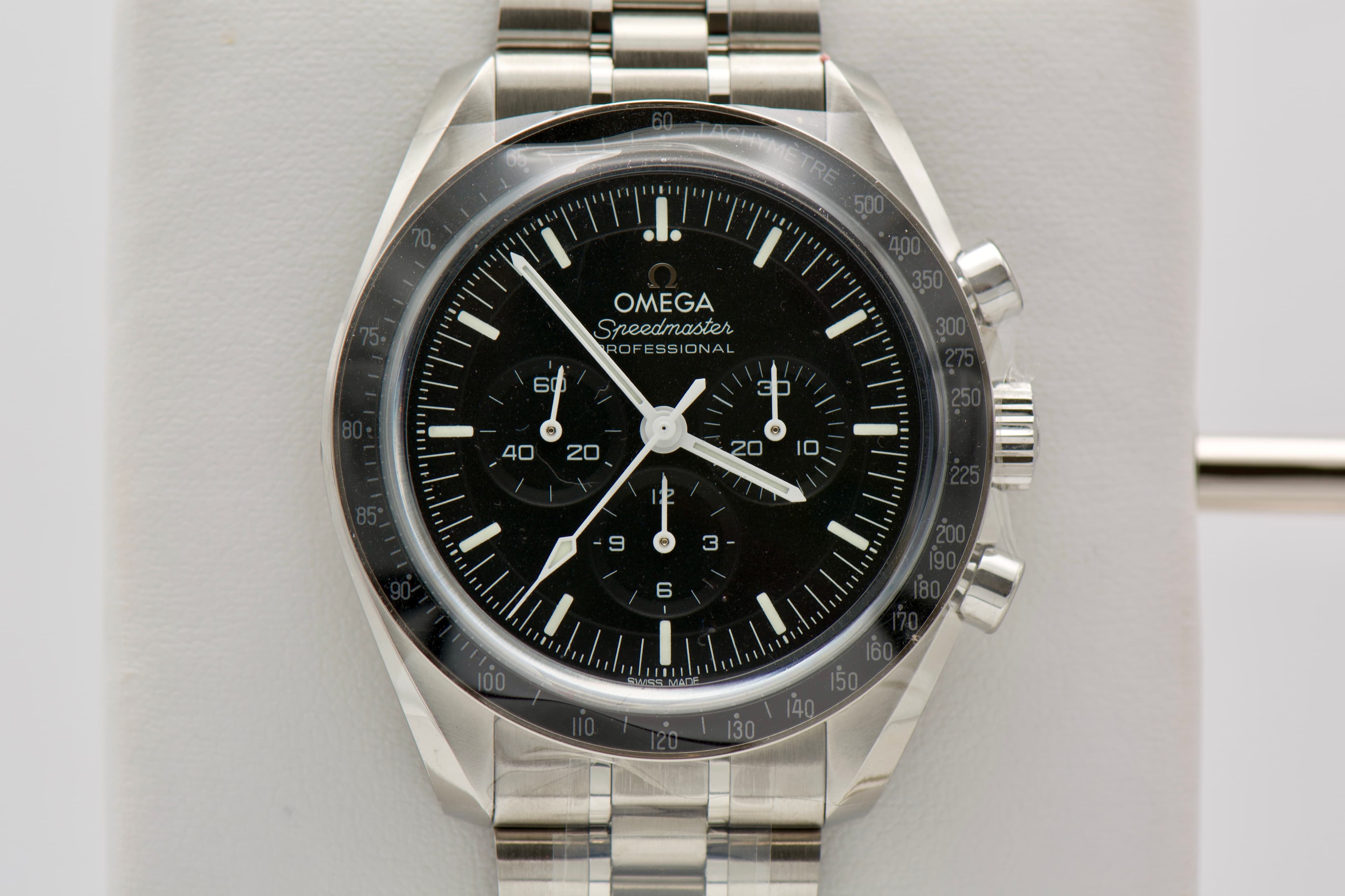 Omega Speedmaster Moonwatch Professional
